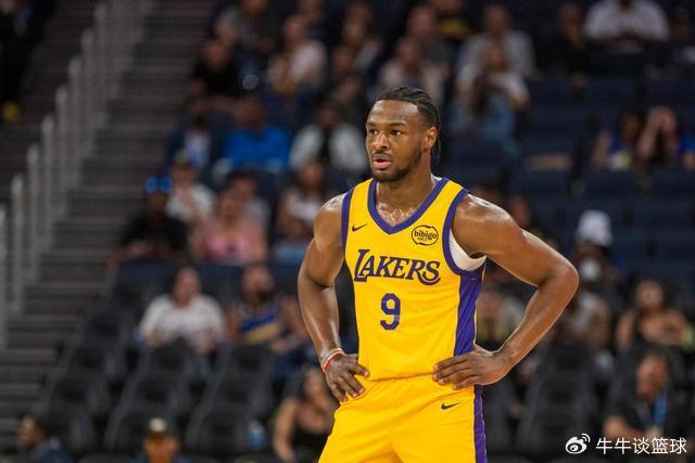 吹杨缺阵老鹰险胜绿军 斯波大失误热火负活塞