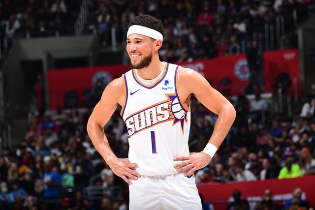 詹姆斯20+14+6浓眉24+8 湖人大胜绿军西部第五